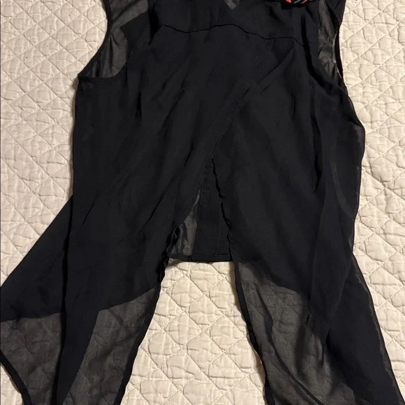 Daytrip Black Sheer Button-Up Tank with Embroidered Multicolor Collar - Picture 5 of 5